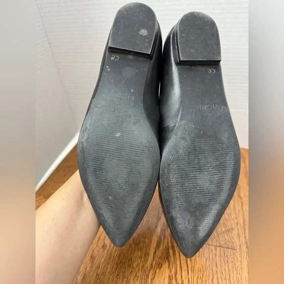 Vionic Black Leather Flats - Picture 6 of 13